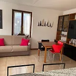 Welcome Traveller La Perla Apartments